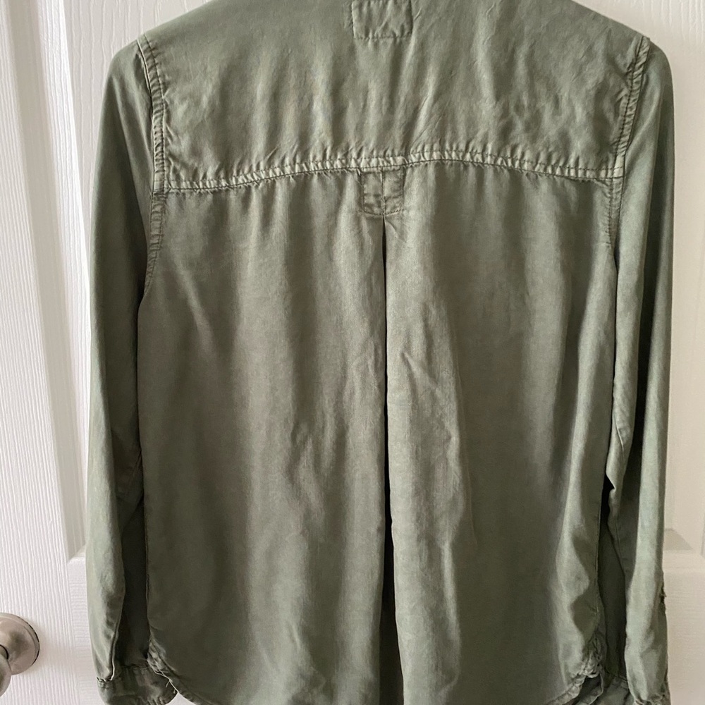 Button down top - Picture 2 of 2